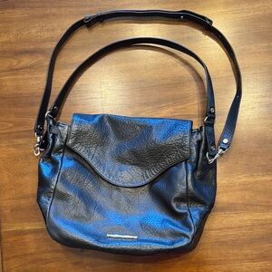 Elegant Black Leather Shoulder Bag